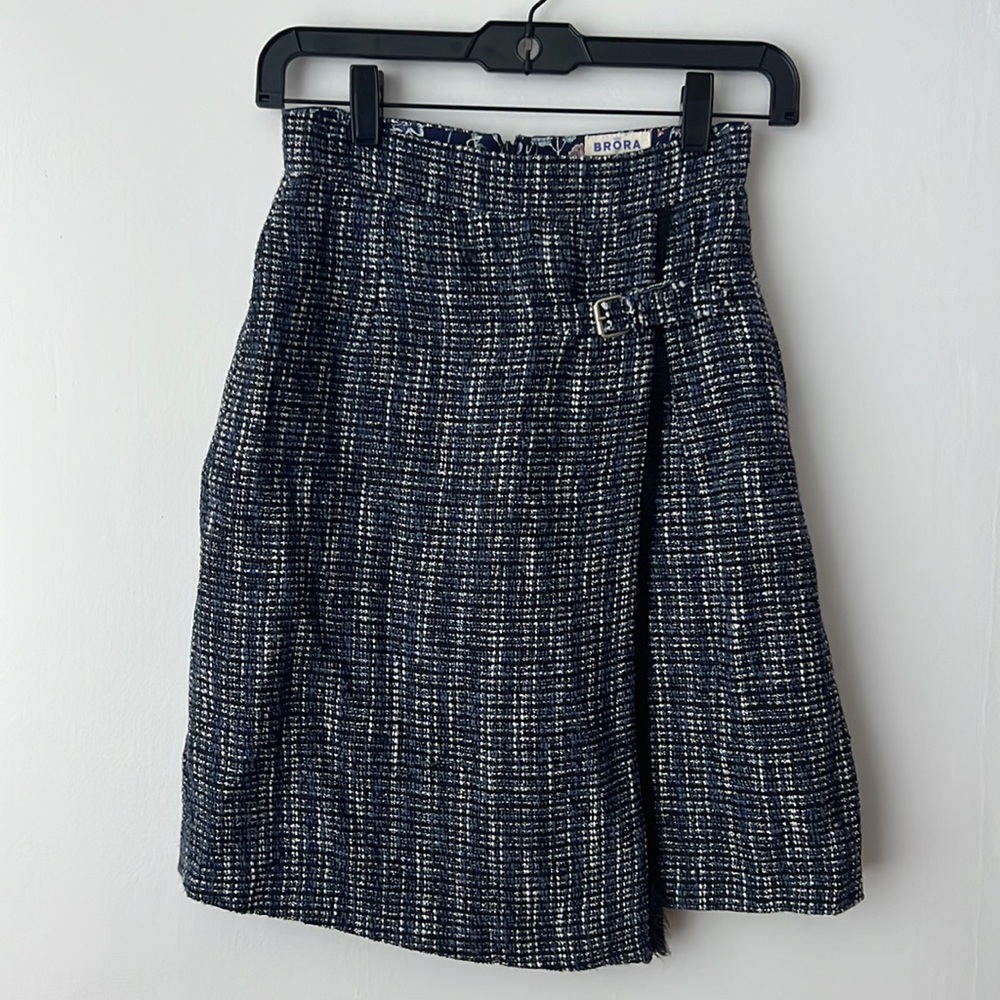 Brora Scottish Wool Wrap Skirt Size 6UK (2US)